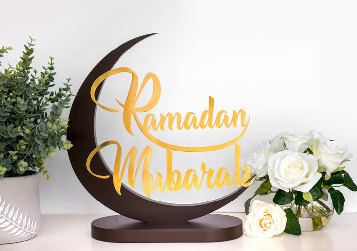 Ramadan Mubarak Moon Stand